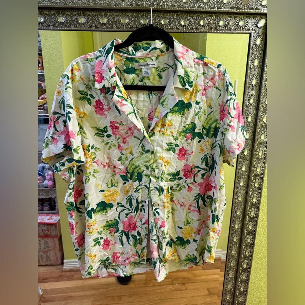 🎀 Tommy Bahama Talulla 100% Silk Camp Shirt